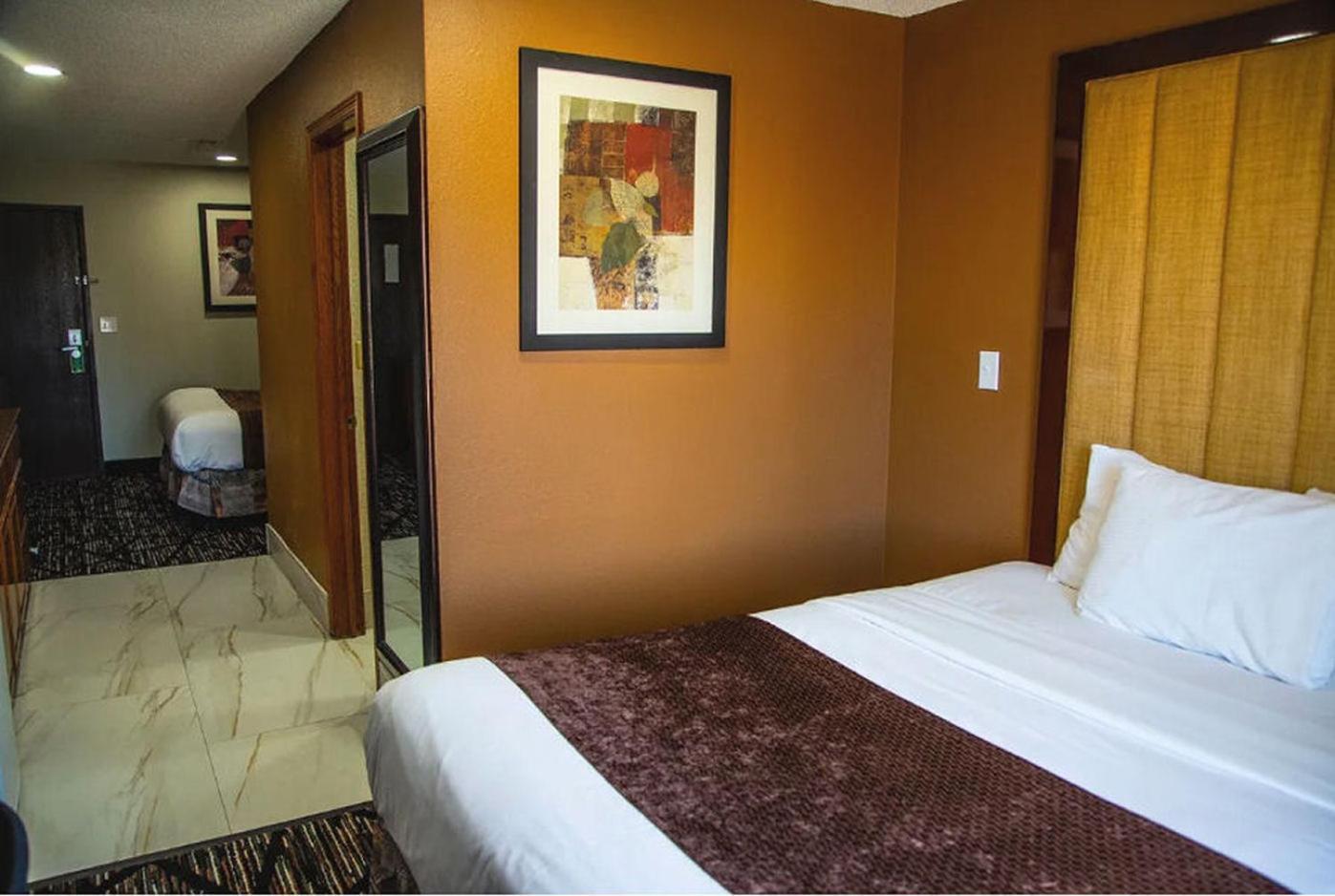 Townhouse Extended Stay Hotel Downtown Lincoln Bagian luar foto
