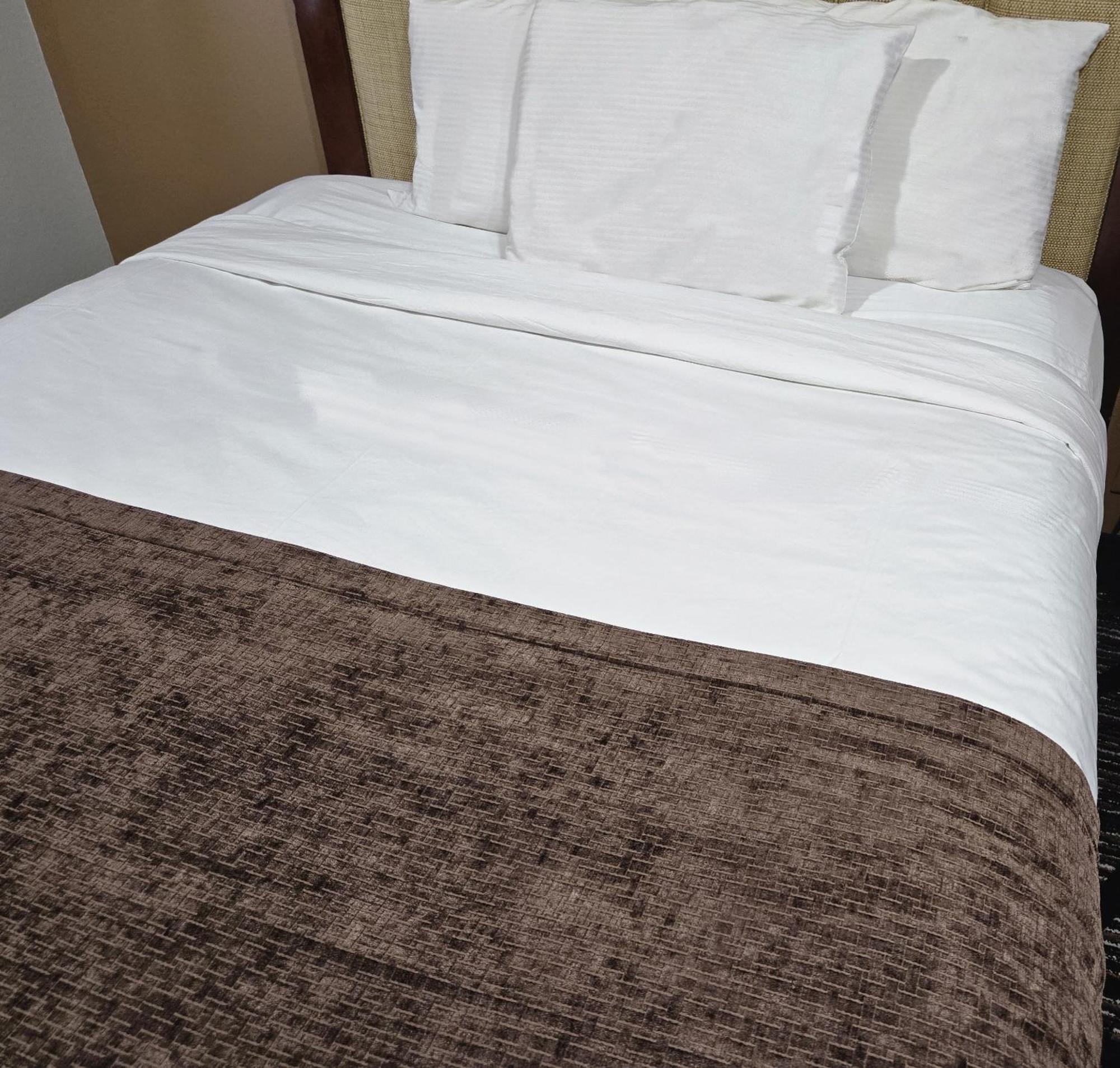 Townhouse Extended Stay Hotel Downtown Lincoln Bagian luar foto