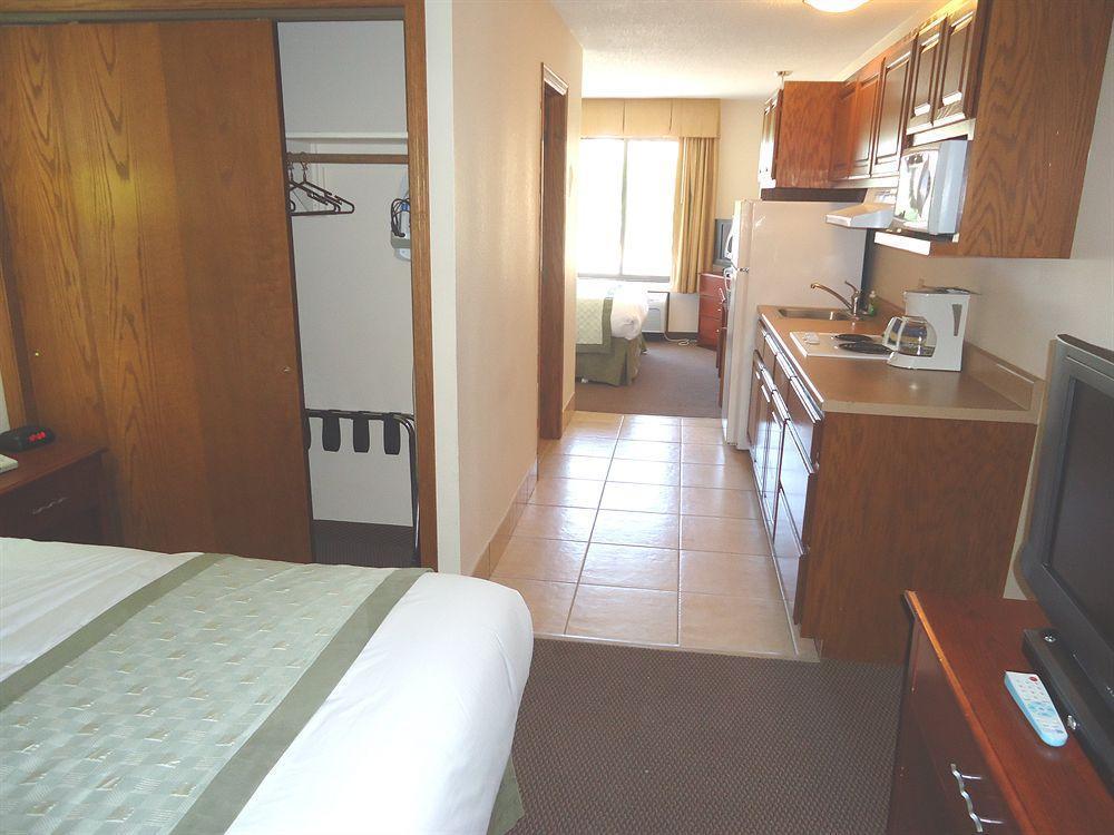 Townhouse Extended Stay Hotel Downtown Lincoln Bagian luar foto